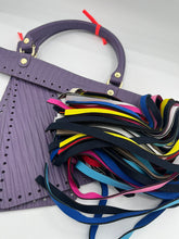 Carica l&#39;immagine nel visualizzatore di Gallery, Borsa Nuova Multicolor Kit
